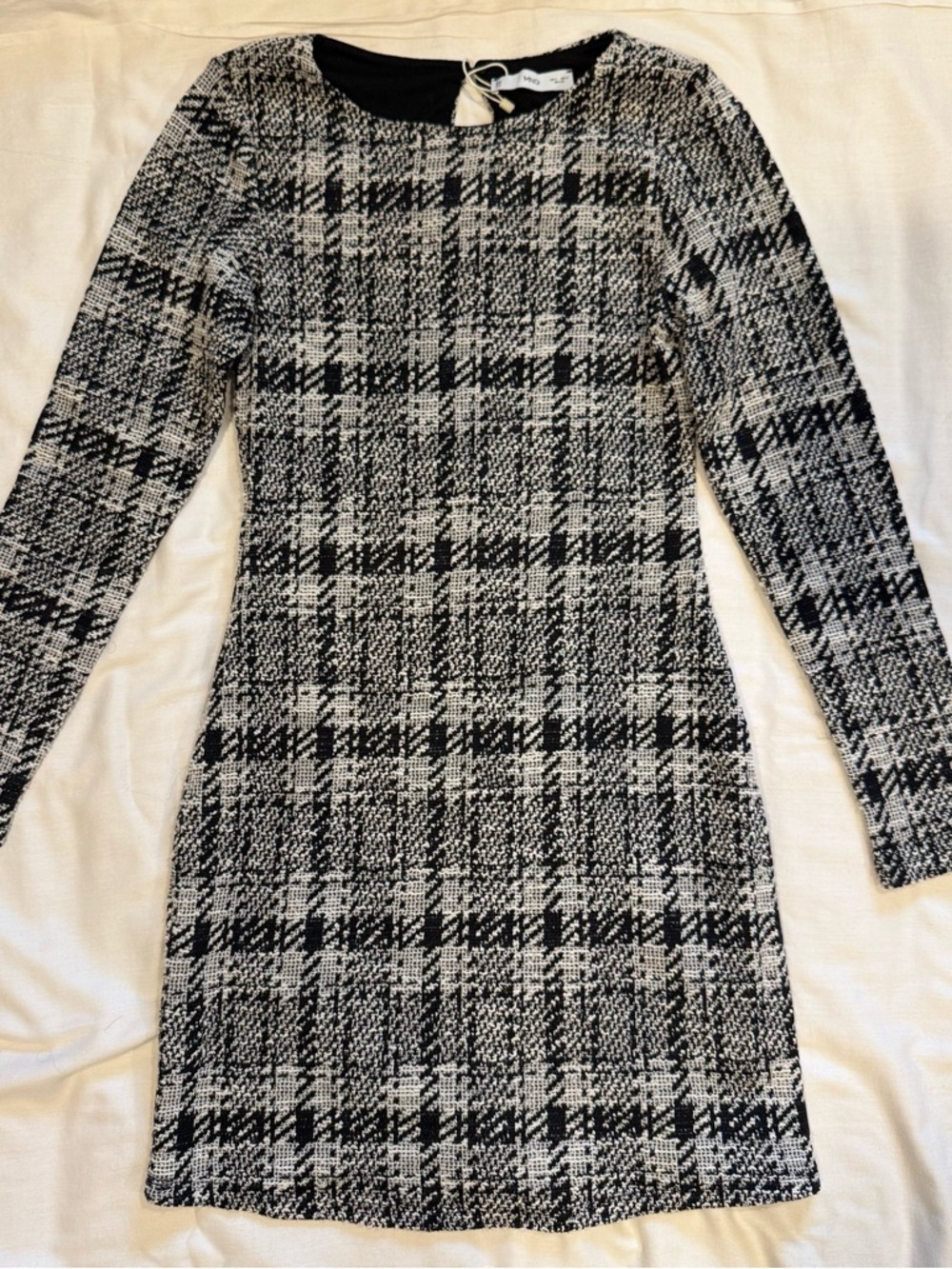 MNG women’s Black & White Plaid Long-Sleeve Shift Dress size 4 classy chic